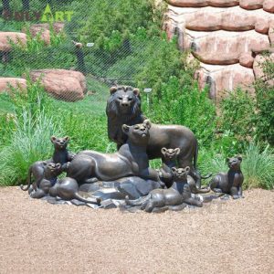 lion family sculpture,bronze lion,lion sculpture