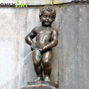 outdoor Peeing Boy Fountain Statue