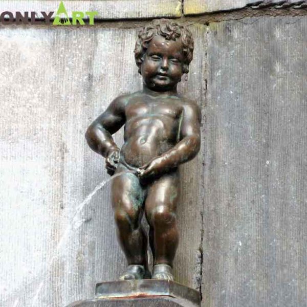 outdoor Peeing Boy Fountain Statue